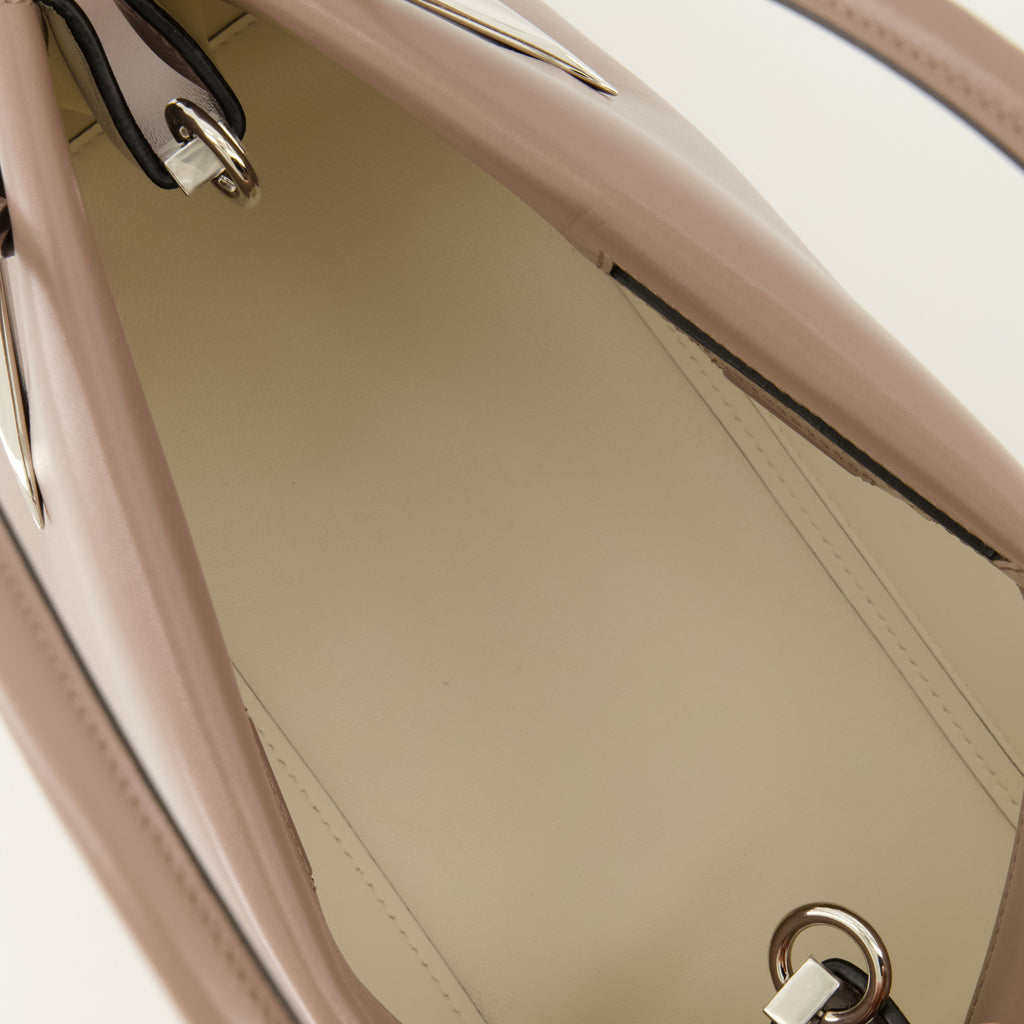 Sacs à main et épaule Pinch Medium Beige Leather Bag Givenchy Beige Femme