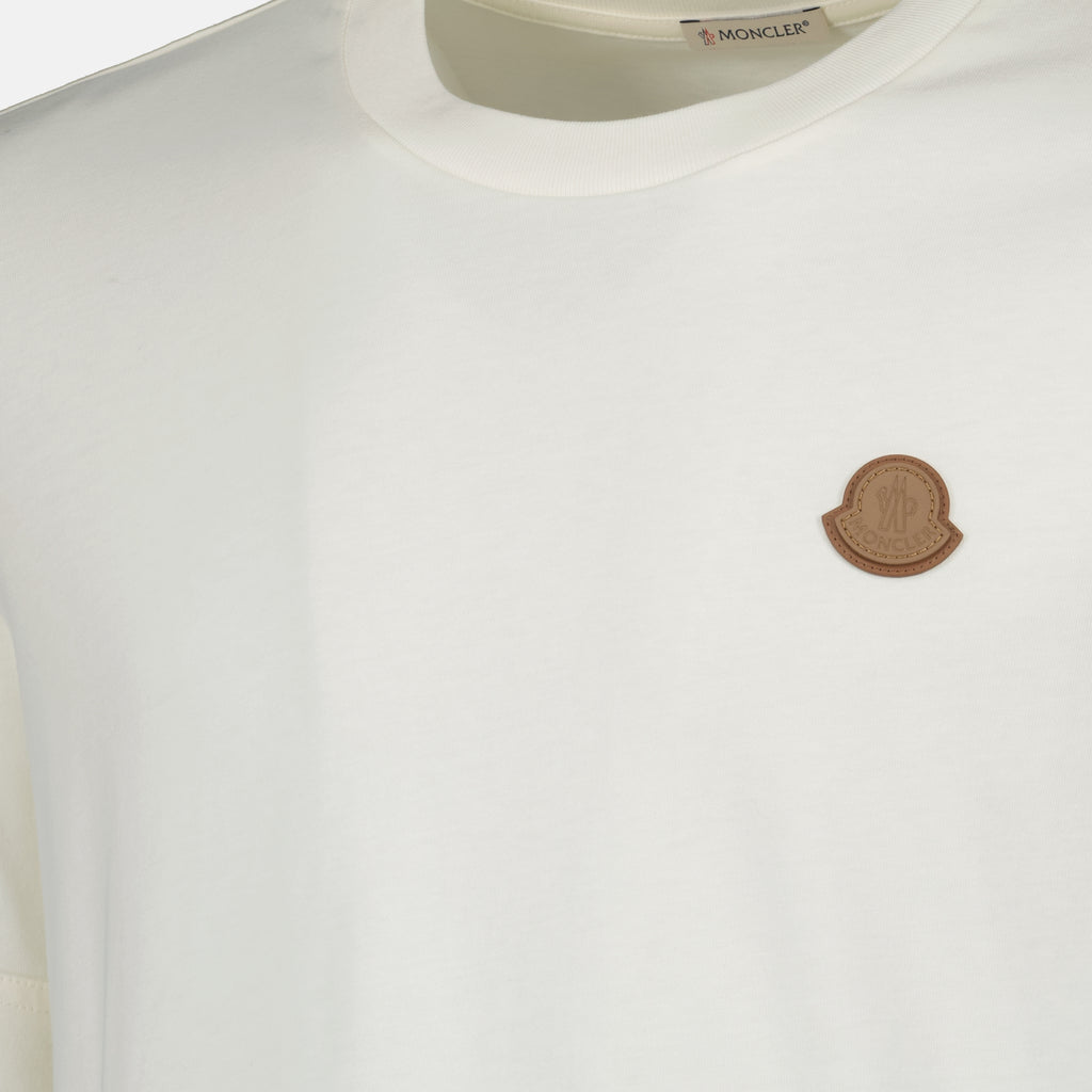 Image de l'article T-shirt à logo en cuir de la marque Moncler pour Homme - Saison Automne-Hiver 2025 - Vue détaillée_3