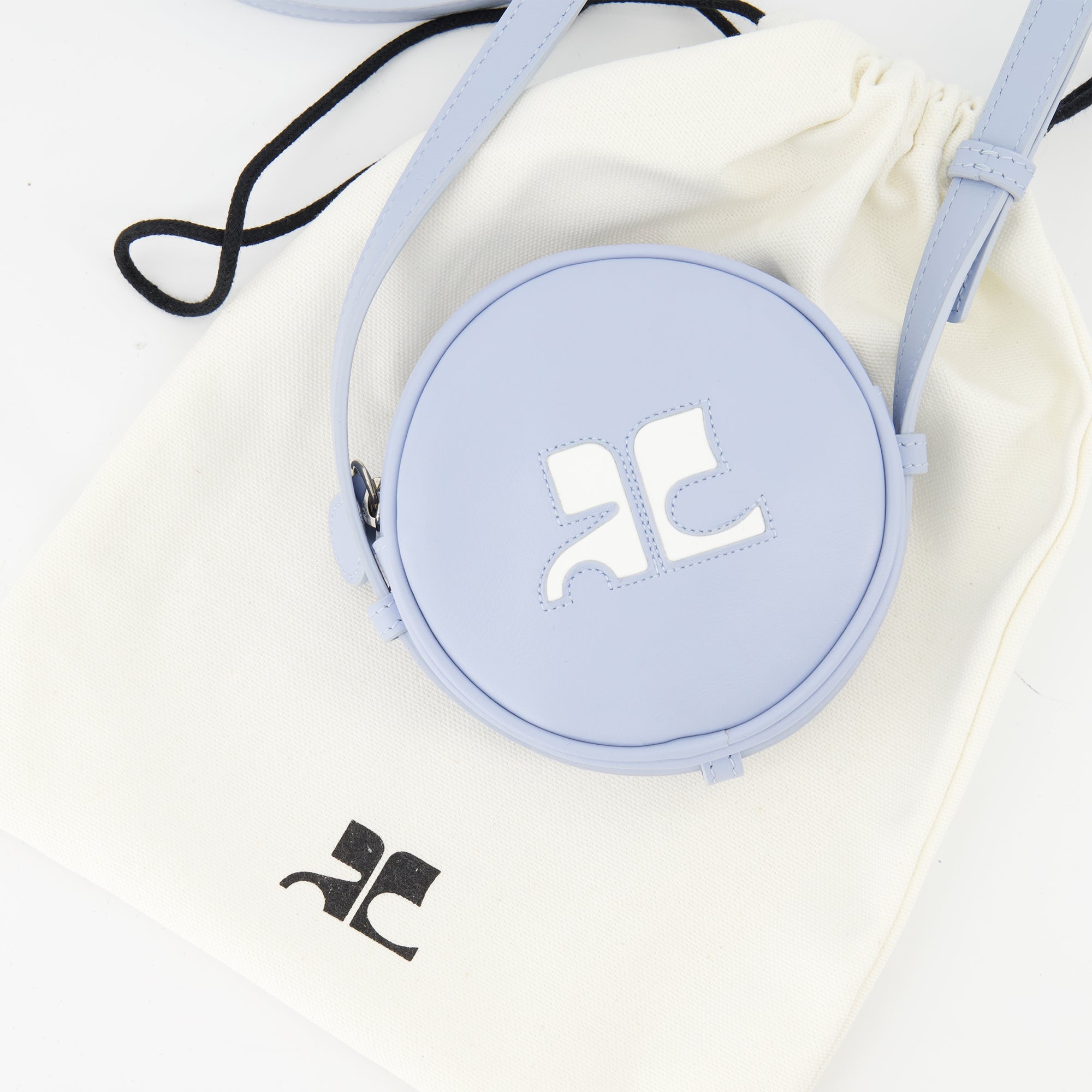 Sacs à main et à épaules Sac Cercle Réedition Courrèges Bleu Homme