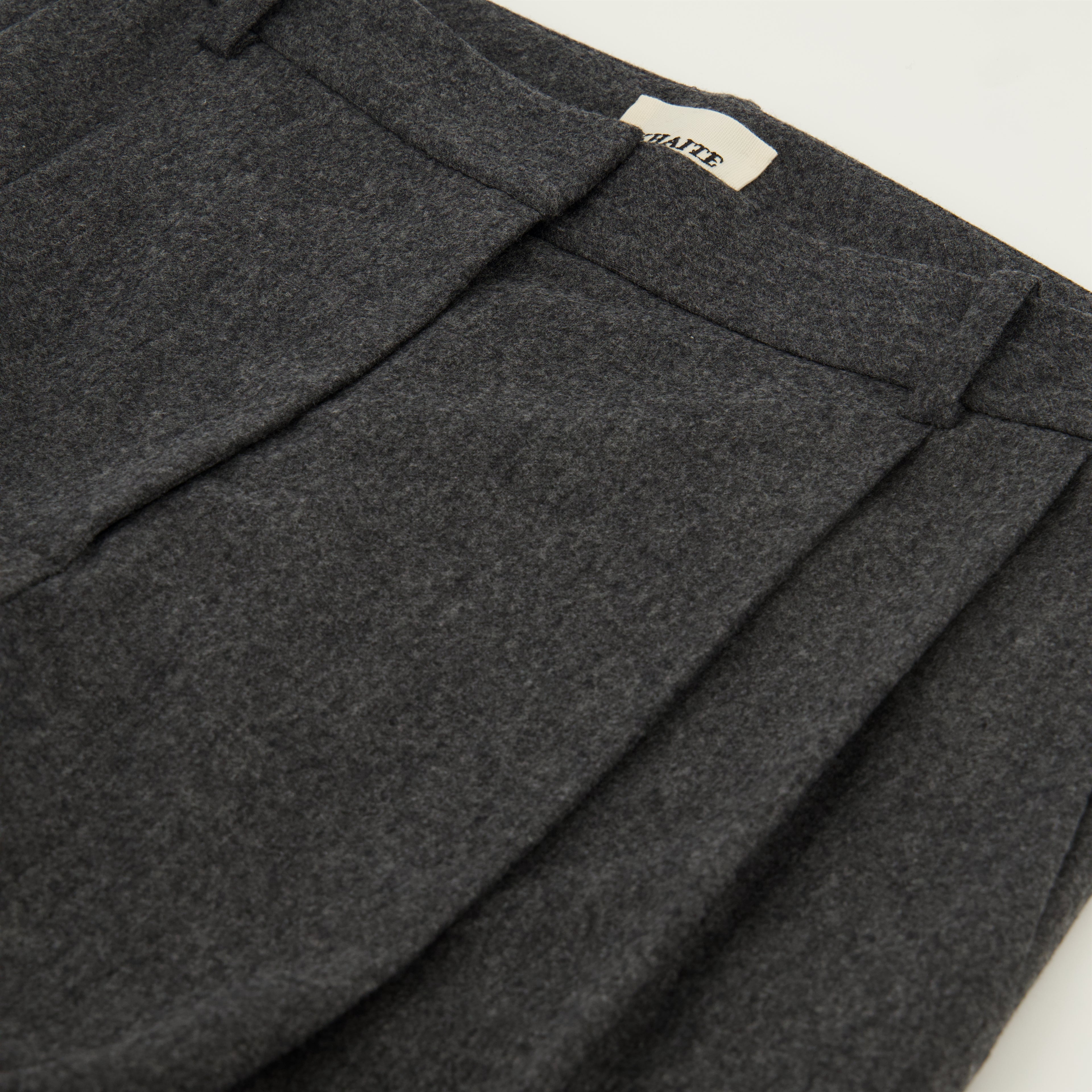 Imagen del Pantalón August de la marca Khaite para Mujer - Temporada Otoño-Invierno 2025 - Vista Detallada_1