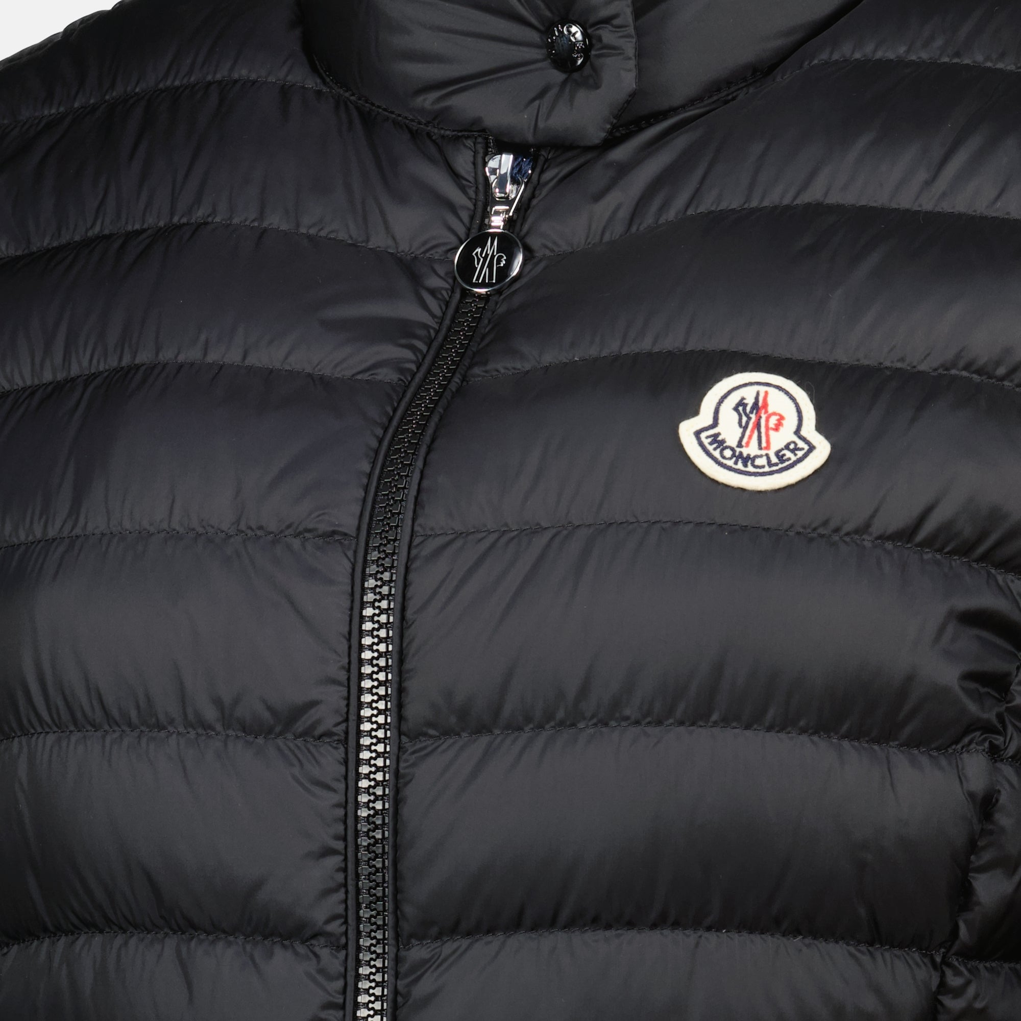Image de l'article Doudoune sans manches Igens noir de la marque Moncler pour Femme - Saison Printemps-Été 2026 - Vue détaillée_1