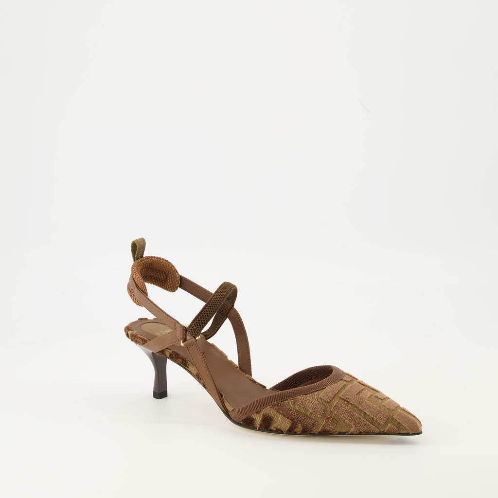 Image of the Fendi Colibrì Lite pumps for women - Autumn-Winter 2025 season - Three-quarters right front view