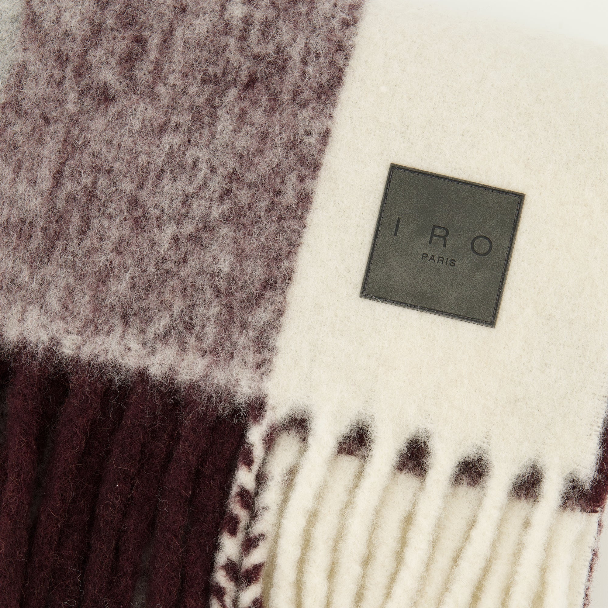 Iro 브랜드 여성용 체크 스카프 이미지 - 2025 가을-겨울 - 상세보기 2