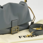 Bild des Artikels Mamma Baguette medium blauer Lederbeutel der Marke Fendi für Damen - Frühjahr-Sommer Saison 2026 - Detailansicht 2