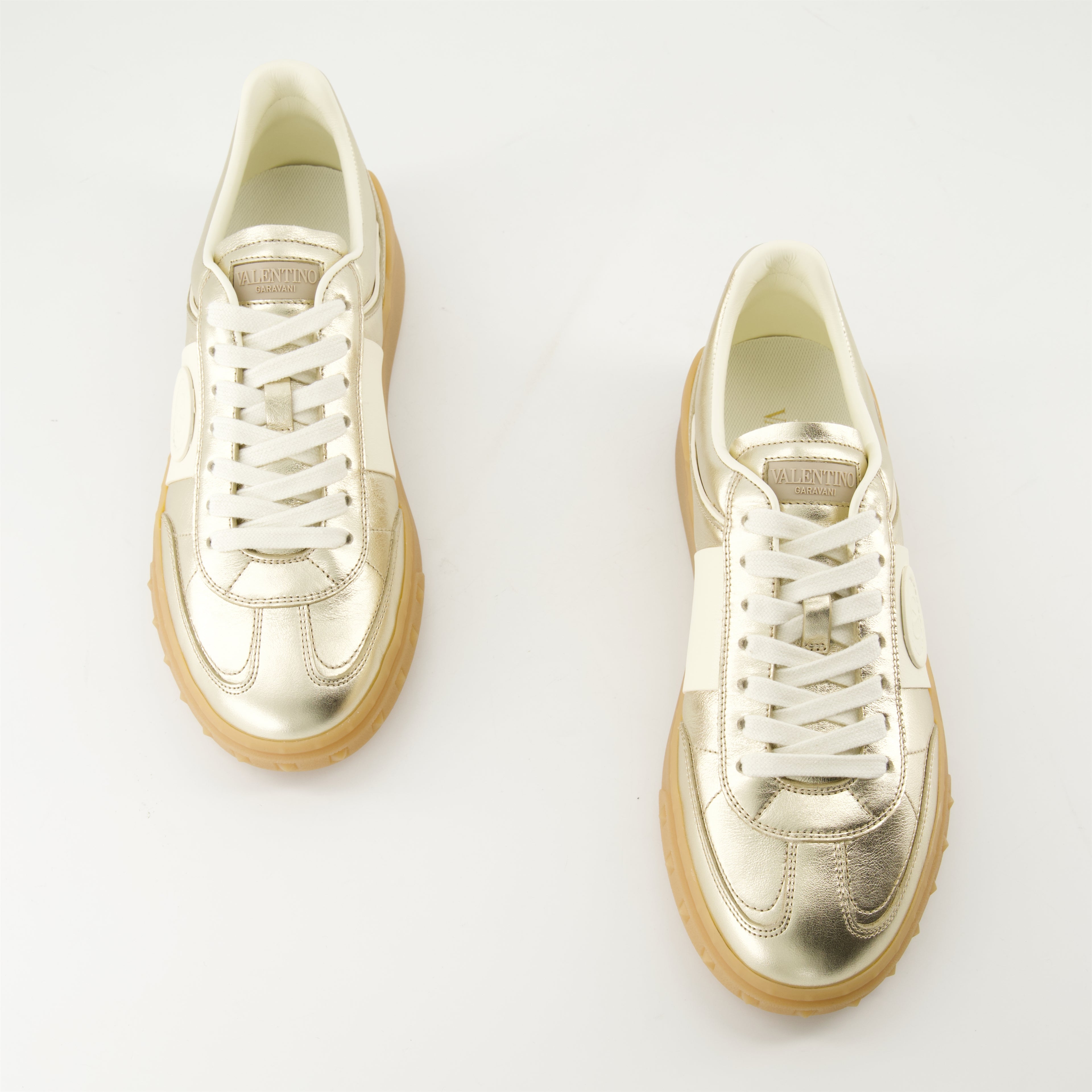Sneaker UpVillage Gold Sneakers Valentino Garavani Gold Femme
