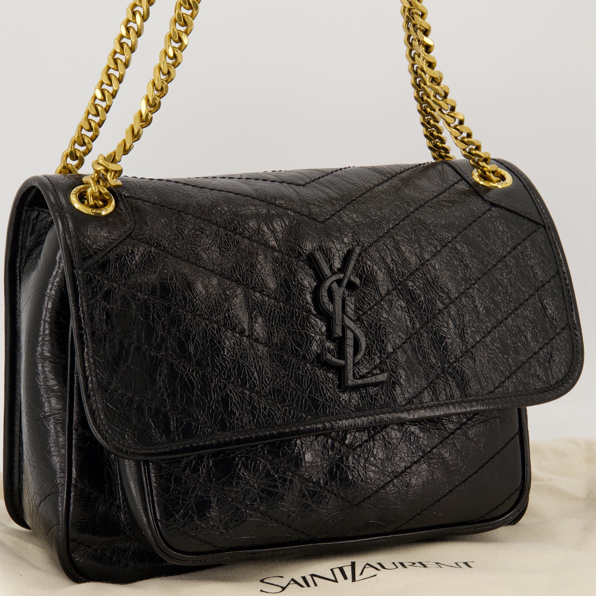 Image de l'article Sac Niki medium en cuir vintage de la marque Saint Laurent pour Femme - Saison Automne-Hiver 2025 - Vue détaillée_2