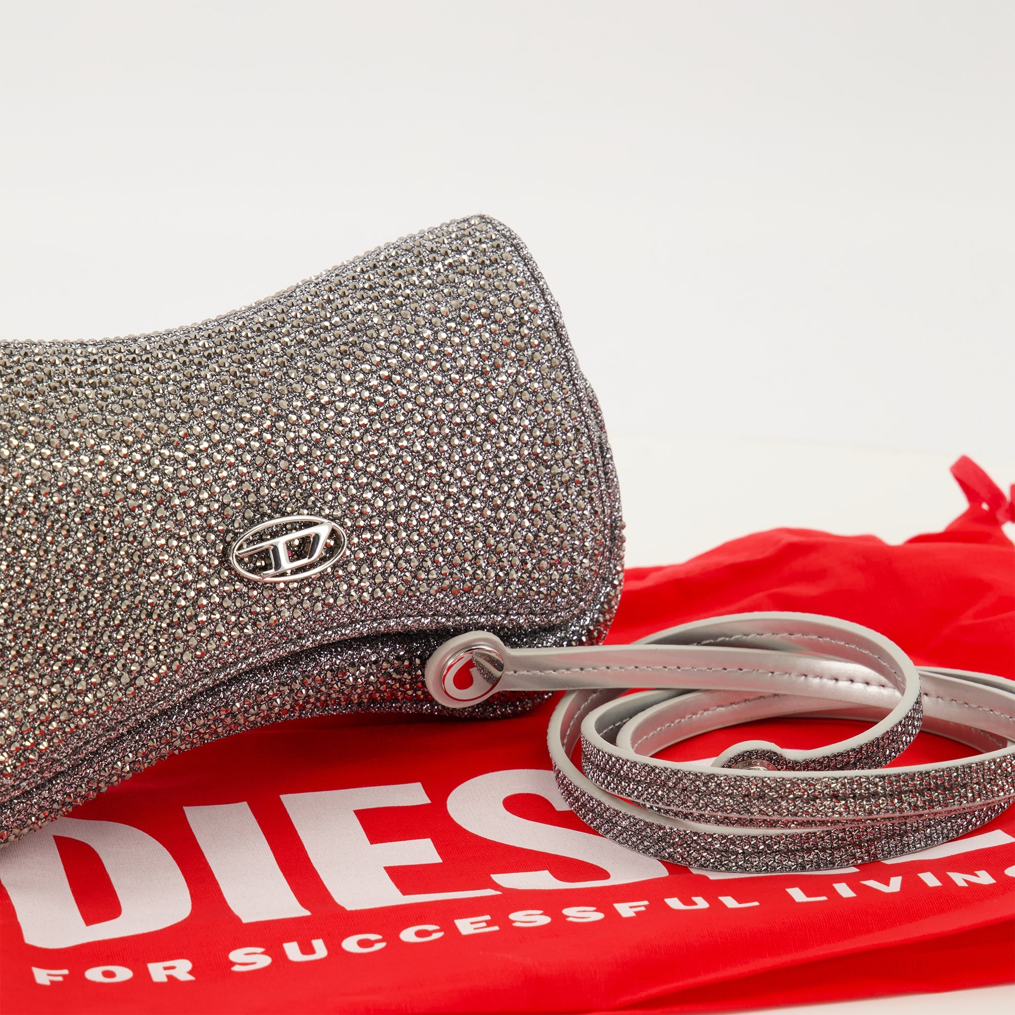 Bild des Artikels Kleiner silberner Strass-Spielbeutel der Marke Diesel für Frauen - Saison Frühling-Sommer 2026 - Detailansicht_2