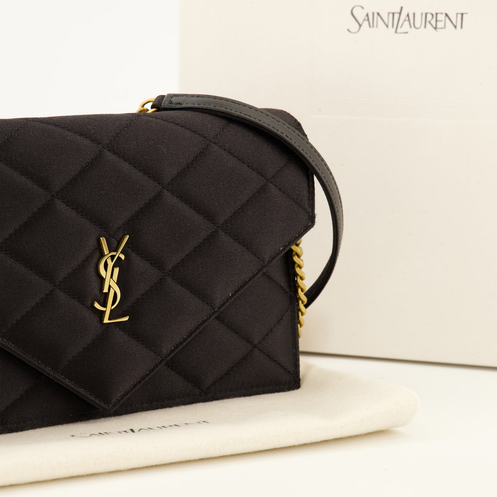Sacs à main et épaule Paris Wallet with Black Satin Chain Saint Laurent Noir Femme