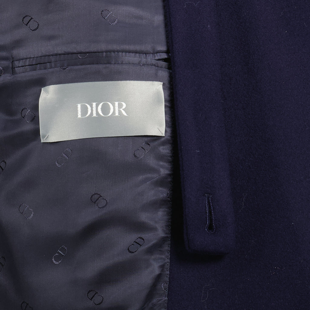 Imagen del artículo Abrigo largo azul marino de la marca Dior para Hombre - Temporada Primavera-Verano 2026 - Vista Detallada_2