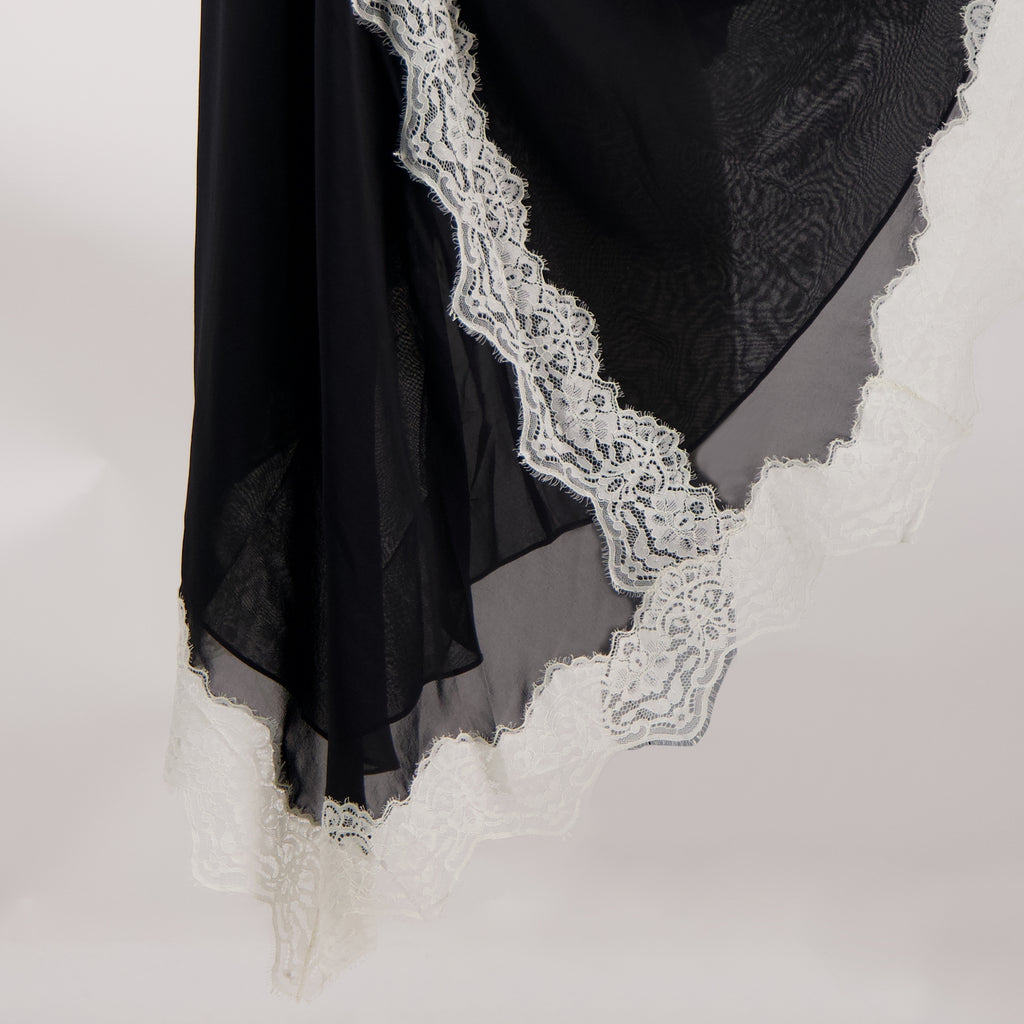 クリスフォファー・エスバーの女性用ホワイト＆ブラックVerve Tシャツドレスの画像 - 春夏2026 - 詳細ビュー_2