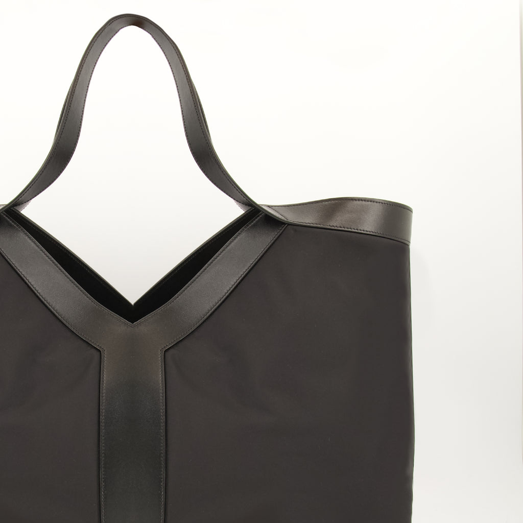 Sacs cabas Y Large Tote Bag in Black Nylon Saint Laurent Noir Homme