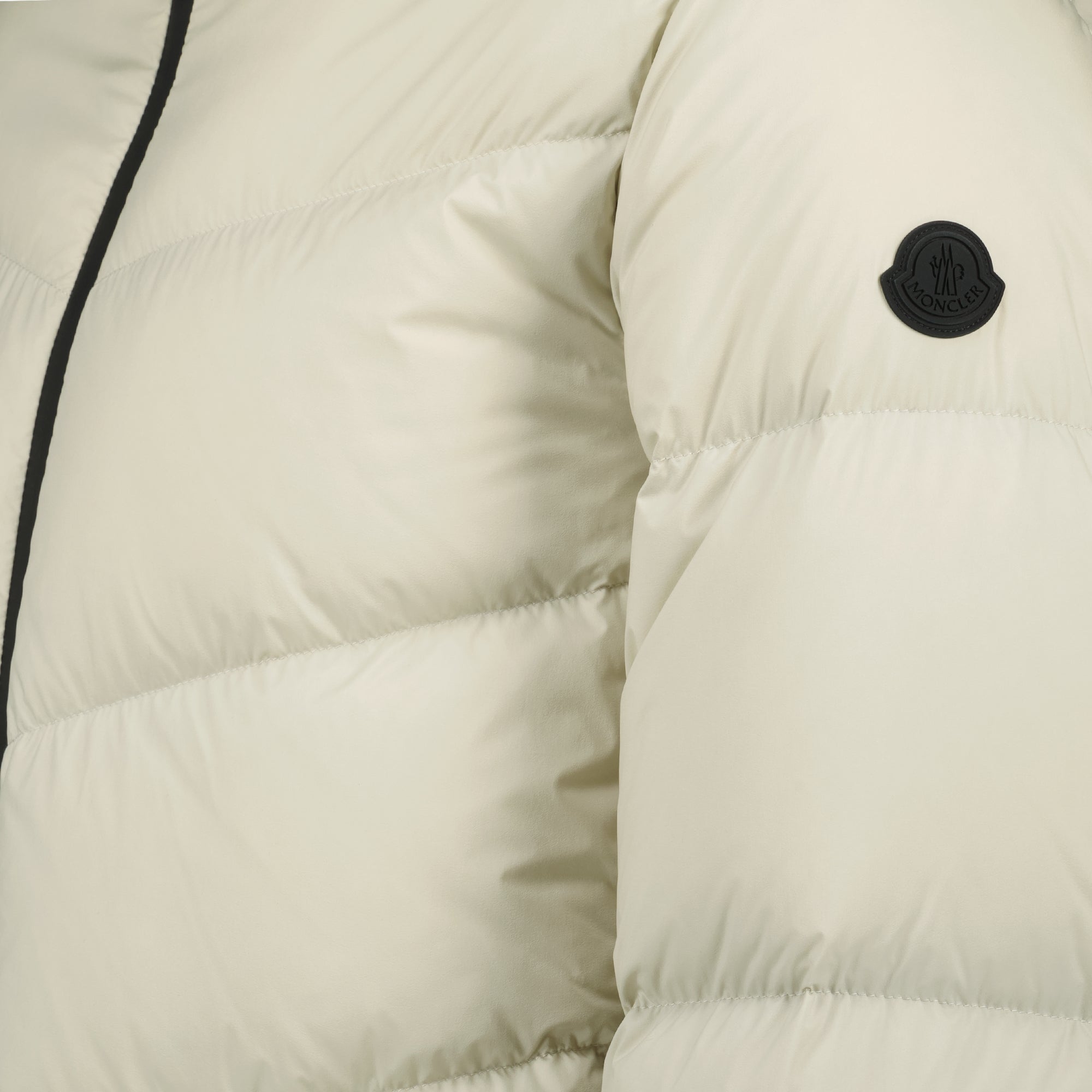 Image of the Moncler Forez Down Jacket for Men - Fall-Winter 2025 - Detailed View_3