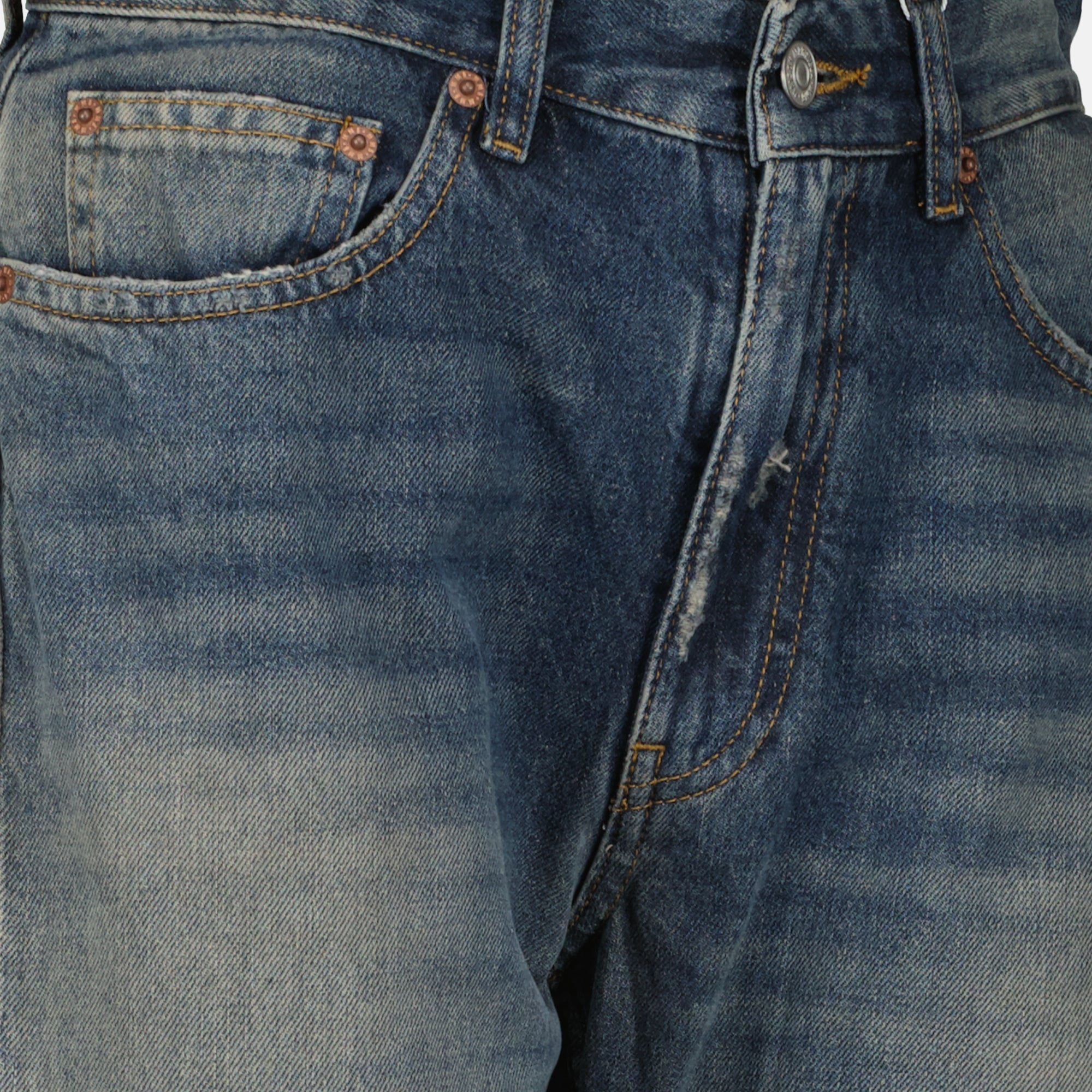 Bild der weiten, ausgewaschenen Denim-Jeans der Marke Mm6 für Frauen - Frühjahr/Sommer 2026 - Detaillierte Ansicht_1