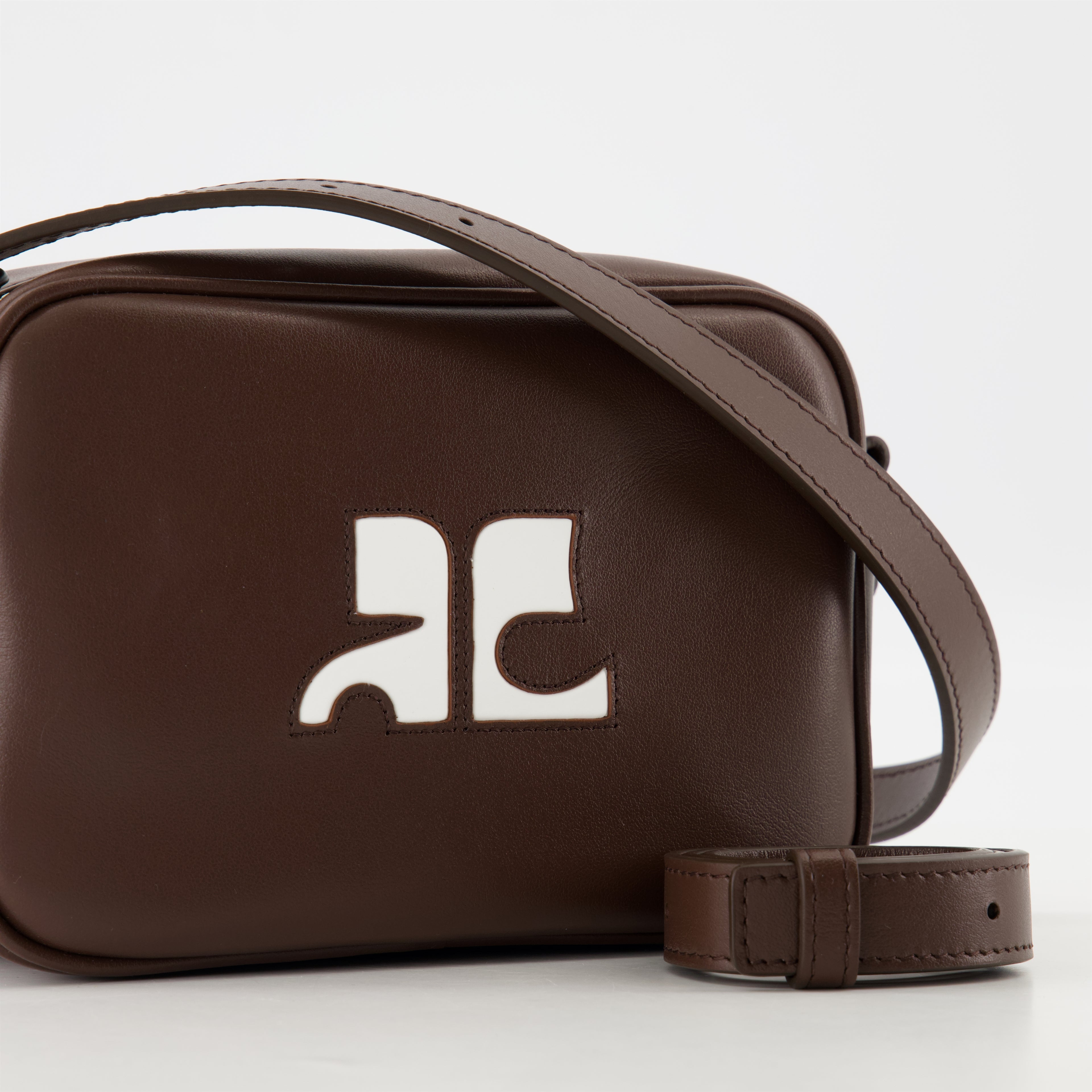 Crossbody bags Sac camera Réédition Courrèges Brown Unisex