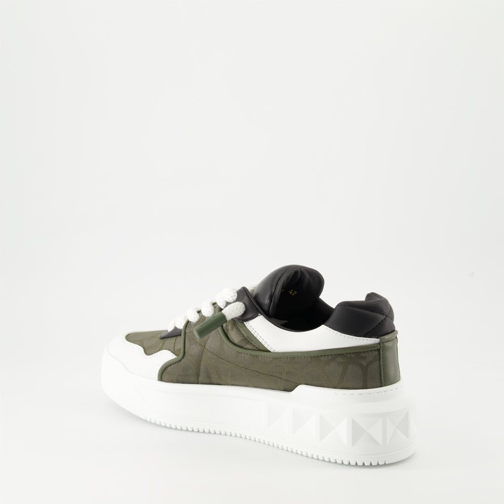 Baskets Baskets One Stud XL Valentino Garavani Kaki Homme