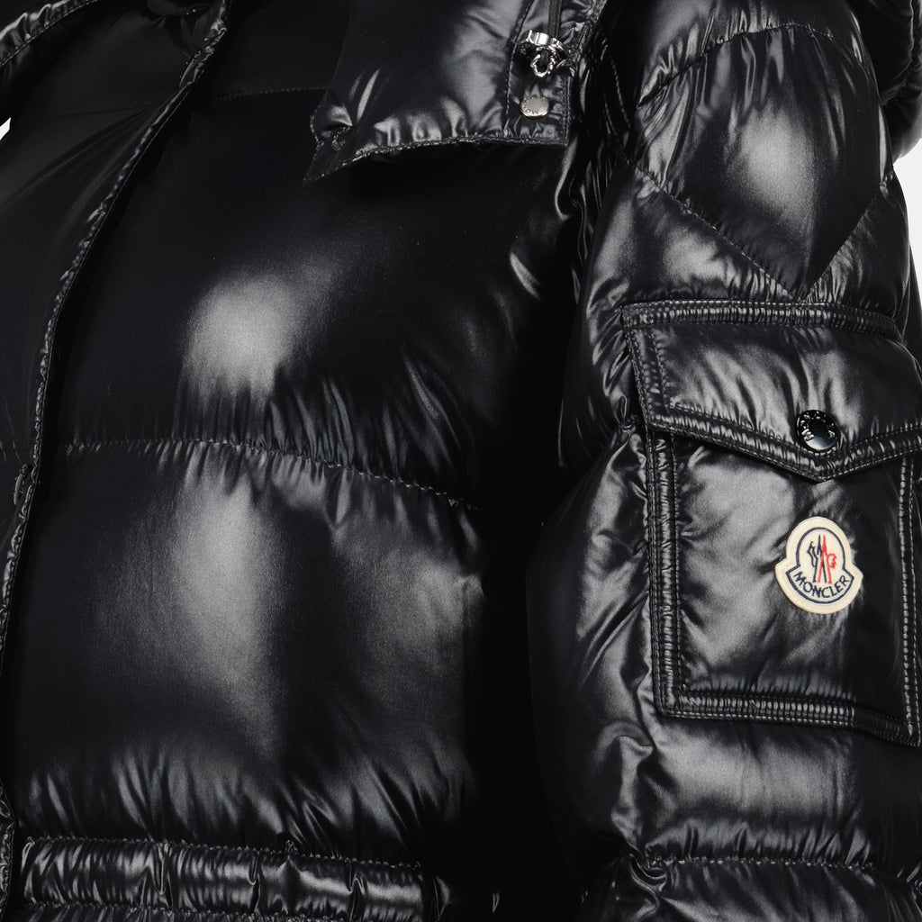 Immagine della lunga piumino Cavettaz del marchio Moncler per donna - Stagione Autunno-Inverno 2025 - Vista Dettagliata 3