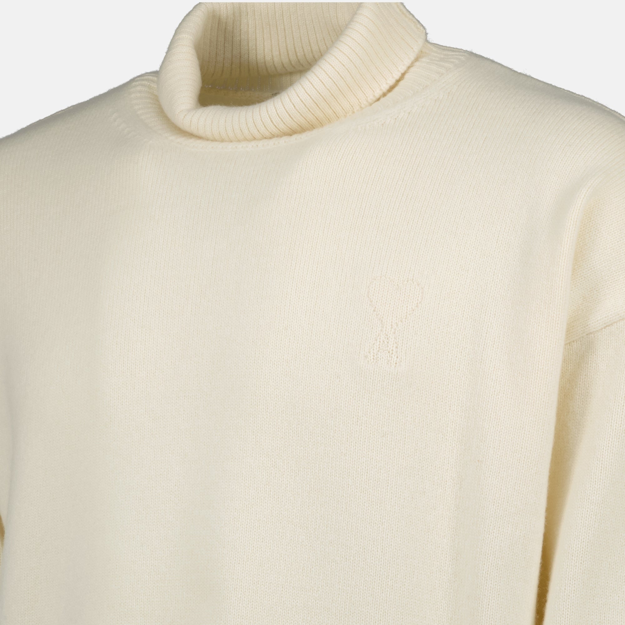 Image of the article Ami heart turtleneck sweater from the brand Ami PARIS for Unisex - Autumn-Winter Season 2025 - Detailed View_6