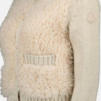 Imagen del cárdigan de lana y teddy beige de la marca Moncler para Mujer - Temporada Otoño-Invierno 2025 - Vista Detallada_1