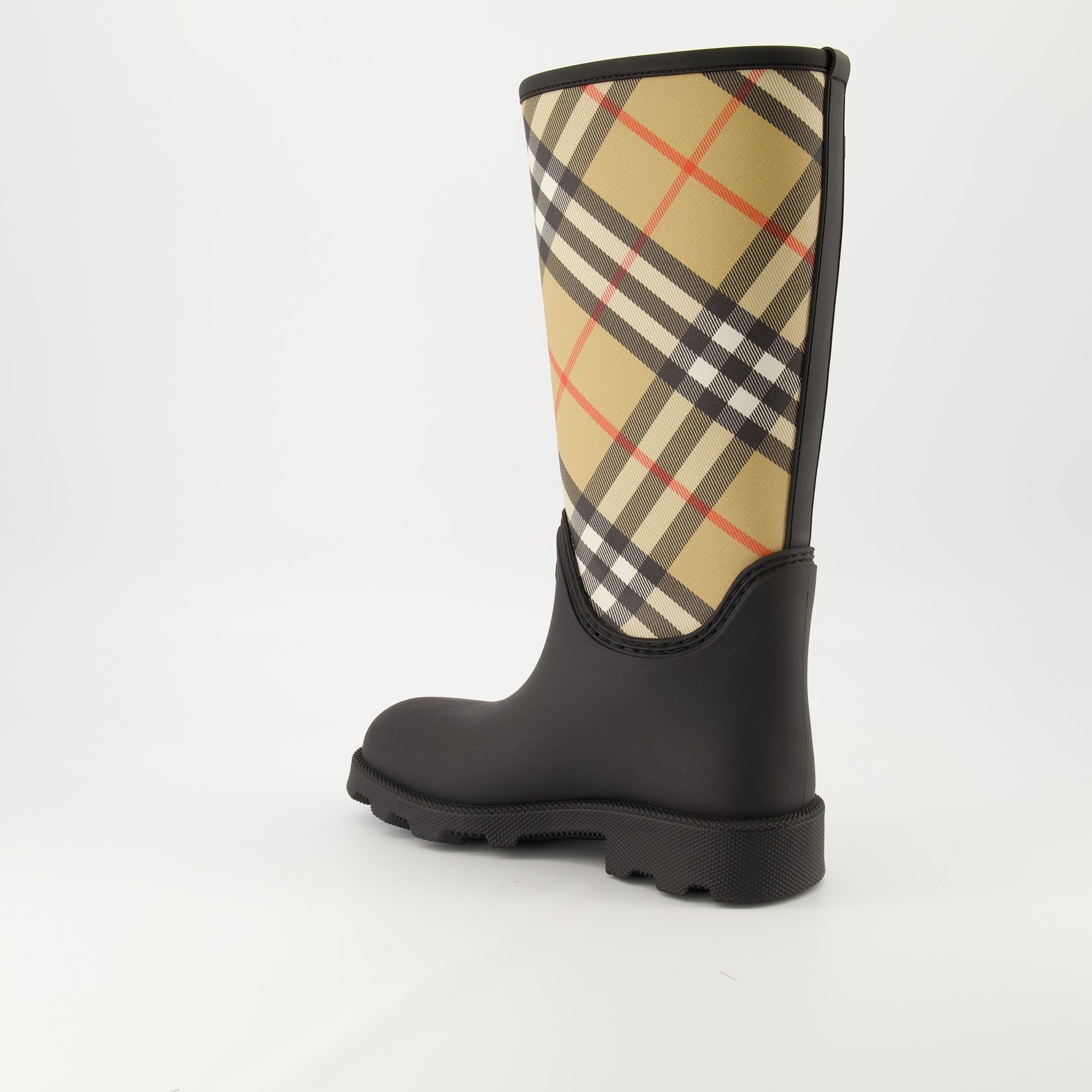 Image de l'article Bottes Marsh de la marque Burberry pour Femme - Saison Automne-Hiver 2025 - Vue trois quarts arrière droite