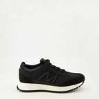 Imagen de las Zapatillas Pacey 2 negras de Moncler para Hombre - Temporada Primavera-Verano 2026 - Vista lateral derecha