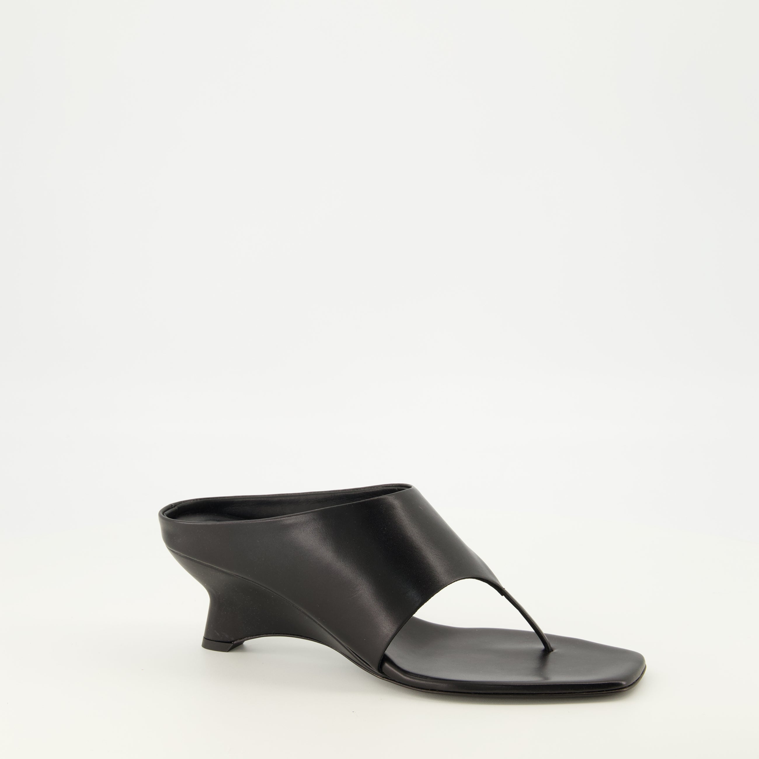 Chaussures ouvertes Mules Marlow en cuir noir Khaite Noir Femme