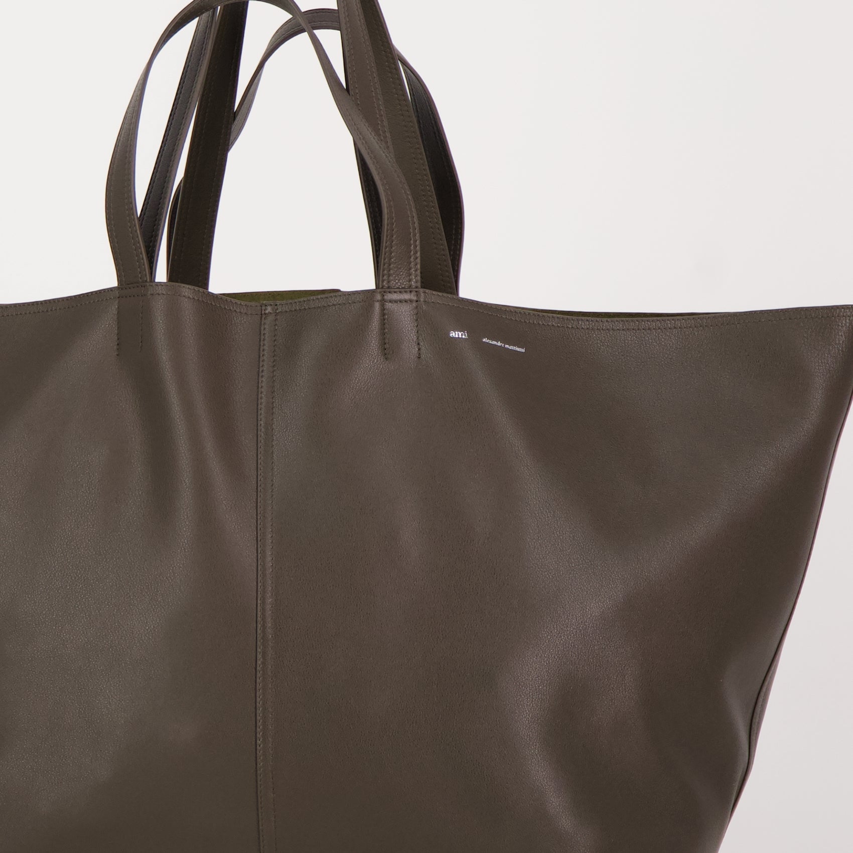 Sacs cabas Sac cabas maxi Ami PARIS Kaki Unisexe