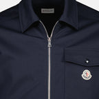 Imagen del artículo Sobrecamisa de gabardina negra de la marca Moncler para Hombre - Temporada Primavera-Verano 2026 - Vista Detallada_1