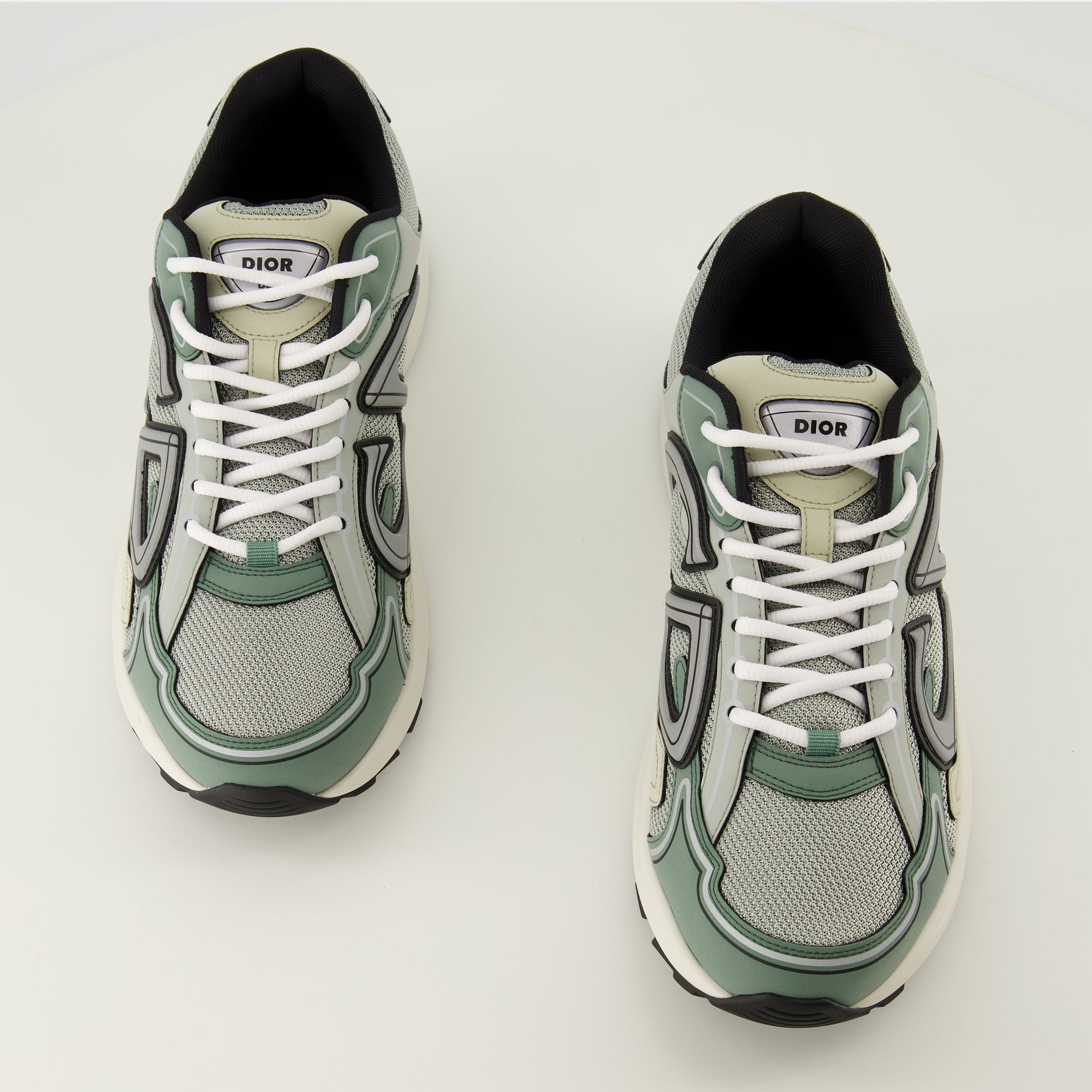 Image of the B30 green sneakers by Dior for Men - Spring-Summer 2026 - Top view of the pair of shoes