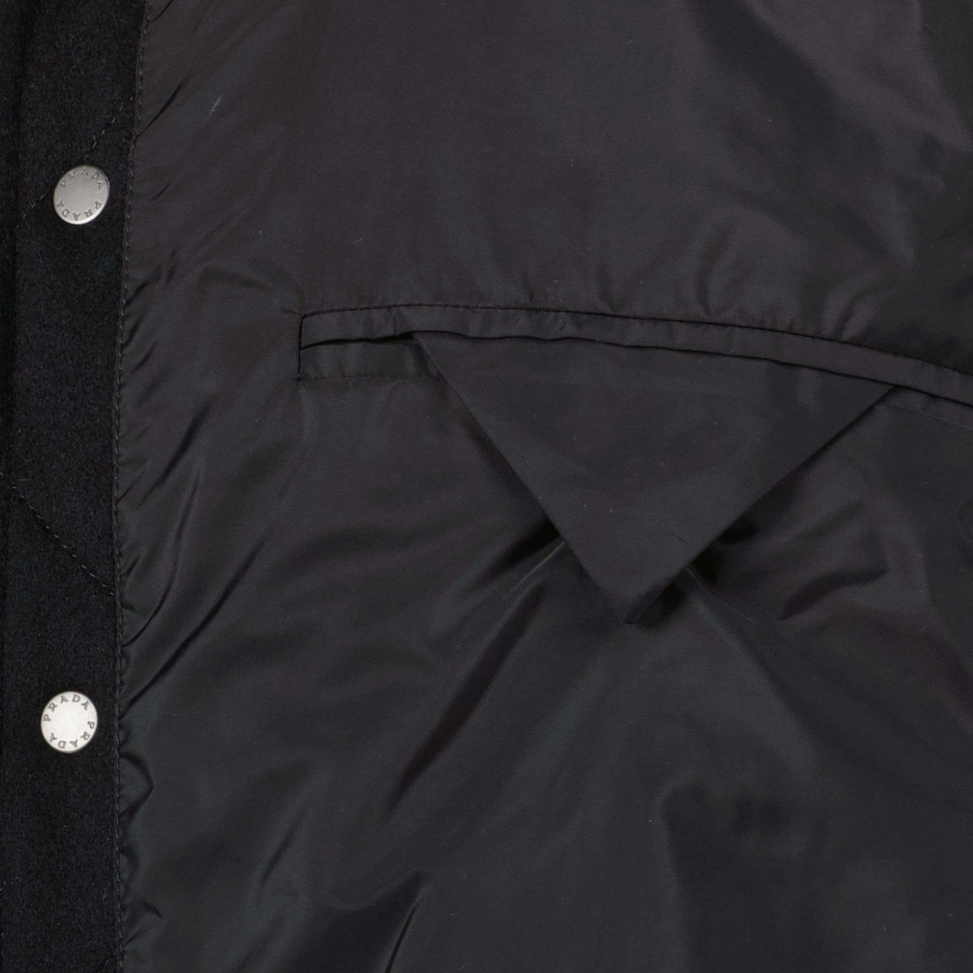 Image of the Prada Men's Wool Jacket - Autumn-Winter 2025 - Detailed View 6