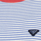 Bild des blauen gestreiften T-Shirts der Marke Prada für Damen - Frühjahr-Sommer 2026 - Detaillierte Ansicht_1