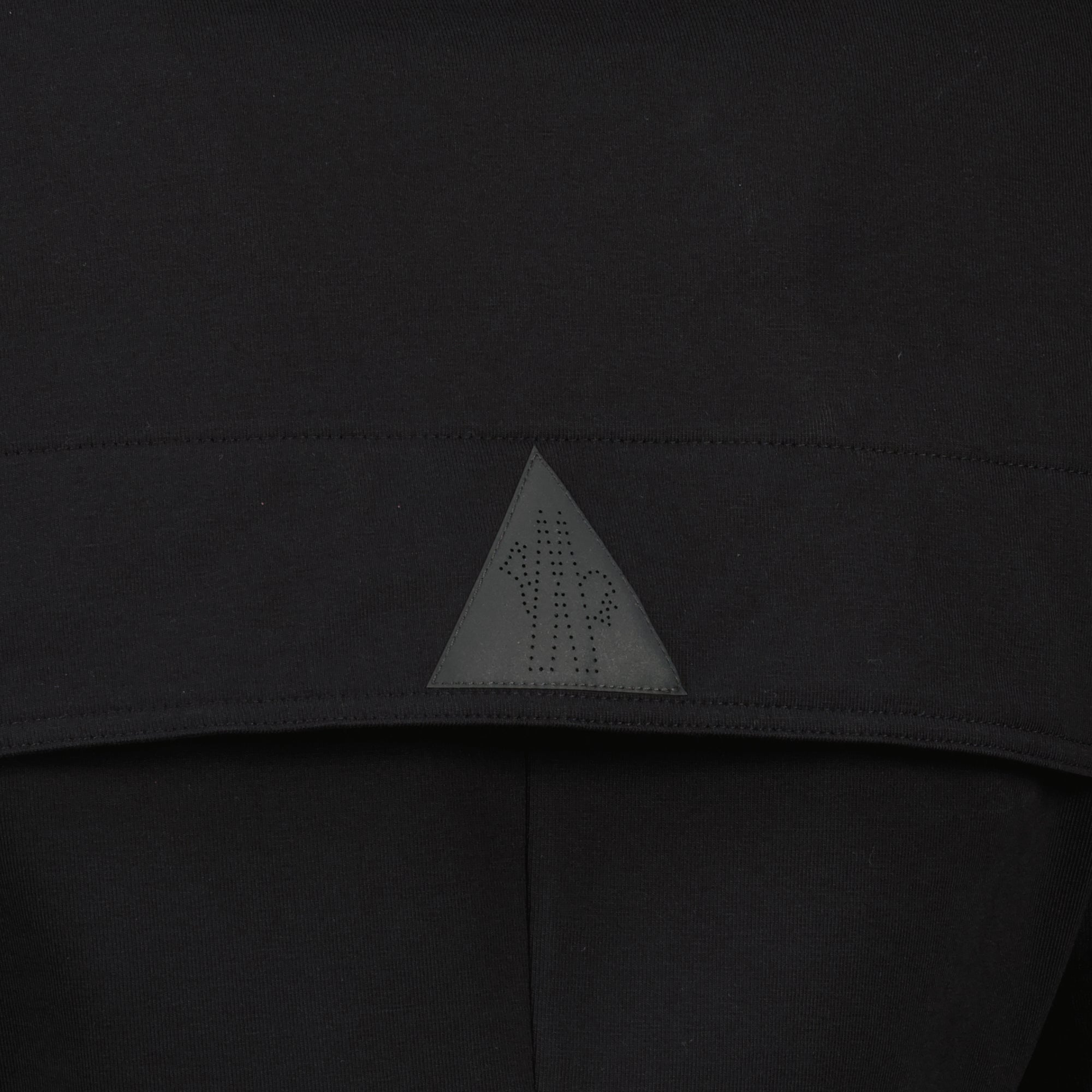 女性用のモンクレールグルノーブルの黒いロゴTシャツの商品画像 - 2026年春夏 - 詳細ビュー_2