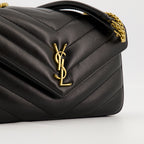 Imagen del bolso Loulou medium de la marca Saint Laurent para mujeres - Temporada Otoño-Invierno 2025 - Vista Detallada_2