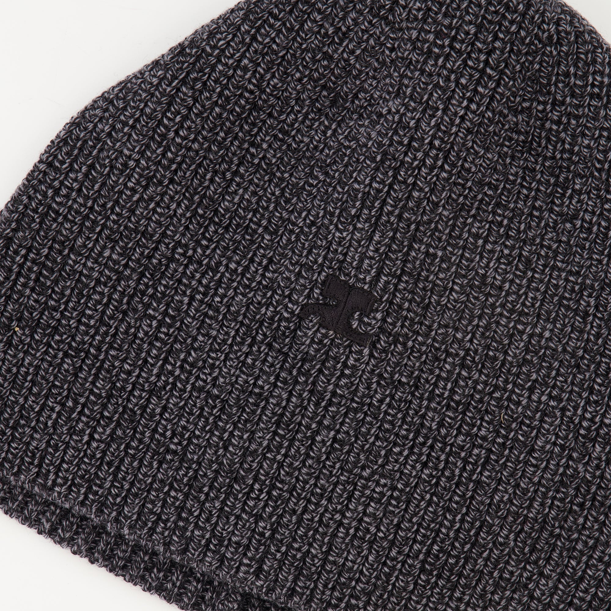 Image of the AC hat by Courrèges for Unisex - Autumn-Winter Season 2025 - Detailed View_2