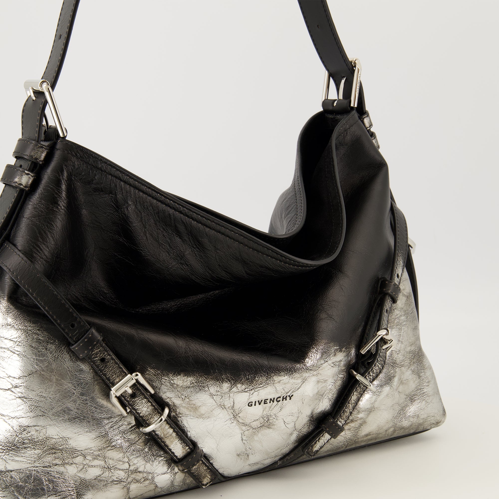 Bild der Givenchy Damen Voyou Tasche - Herbst-Winter 2025 - Detaillierte Ansicht 2