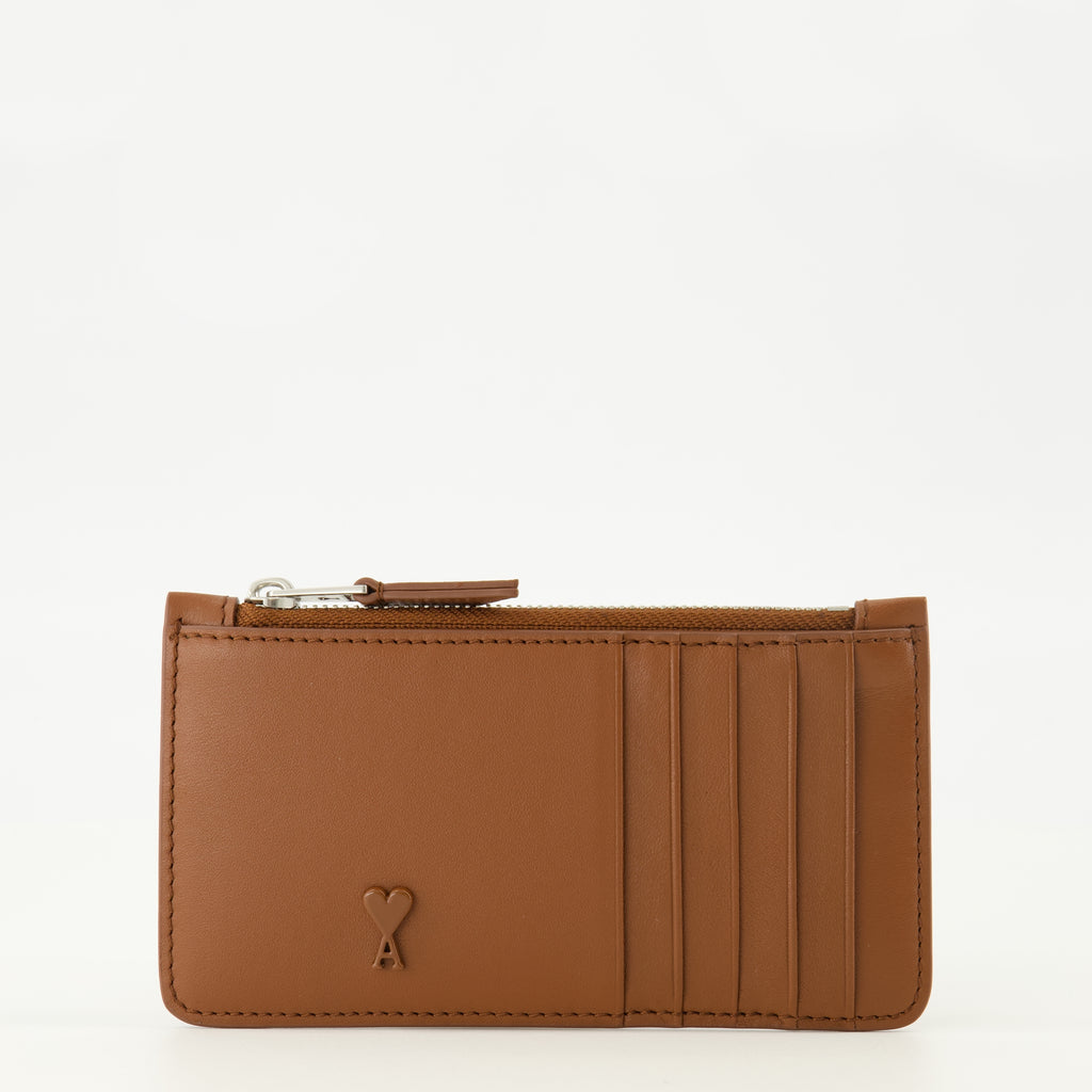 ブランドAmi PARISのユニセックス用ファスナー付きカードホルダーAmi de coeurブラウンの画像 - 2026年春夏シーズン - 前面ビュー