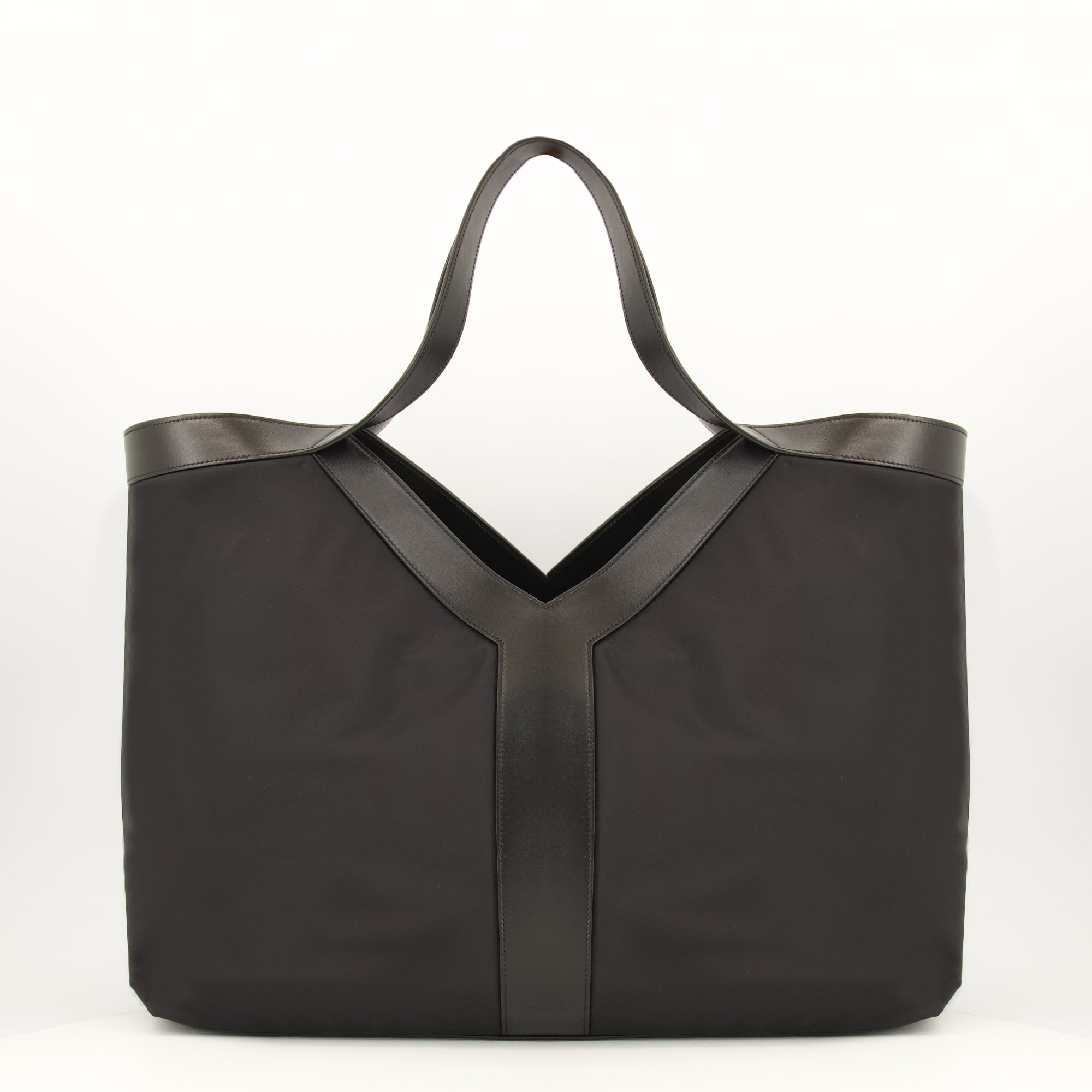 Sacs cabas Y Large Tote Bag in Black Nylon Saint Laurent Noir Homme