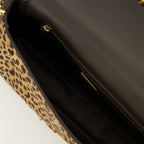 Image de l'article Sac Baguette léopard de la marque Fendi pour Femme - Saison Automne-Hiver 2025 - Vue détaillée_3