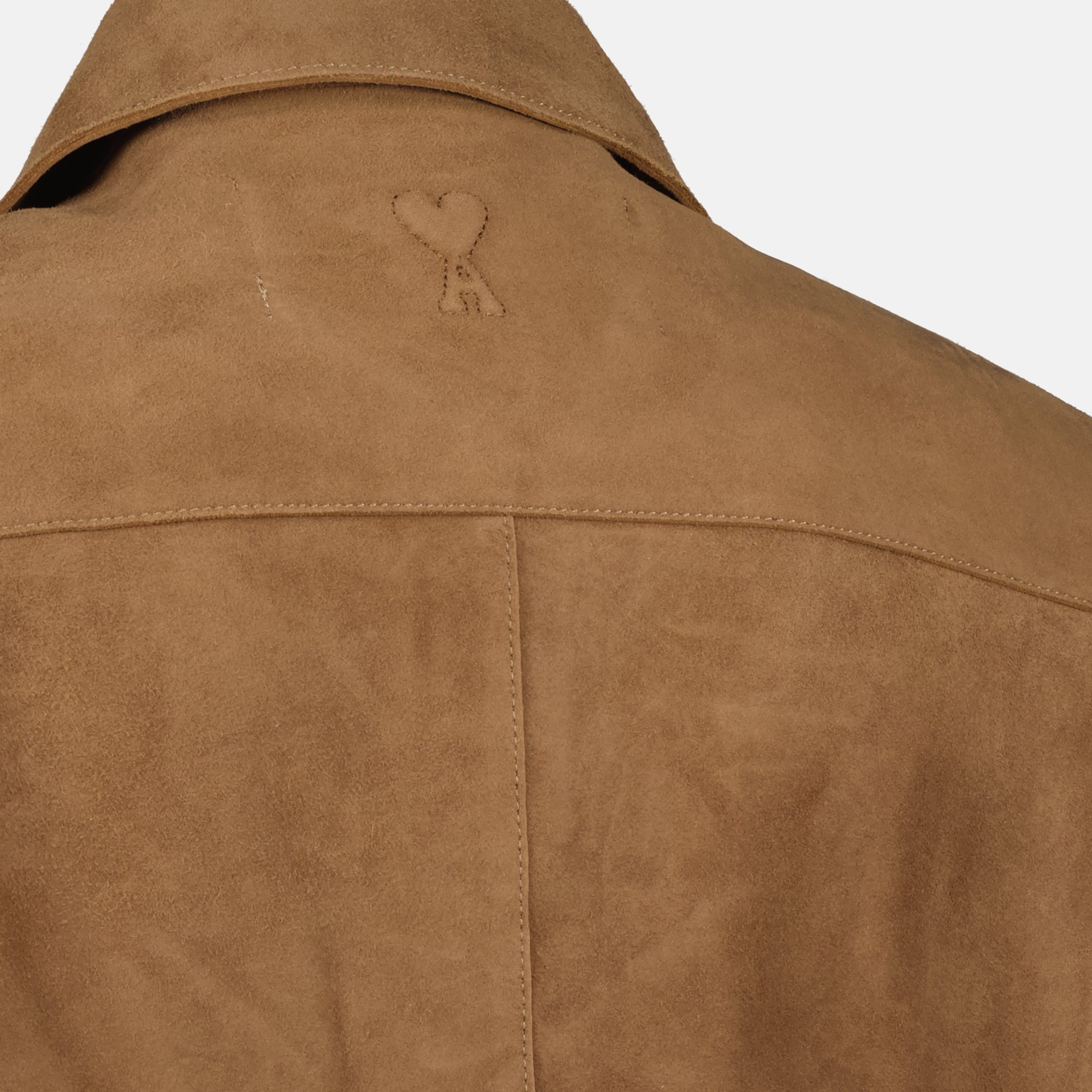 Immagine dell'articolo giacca camicia in pelle del marchio Ami PARIS per Unisex - Stagione Autunno-Inverno 2025 - Vista Dettagliata_2