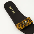 オープントゥシューズ ベルベットサンダル Prada 茶色 Femme