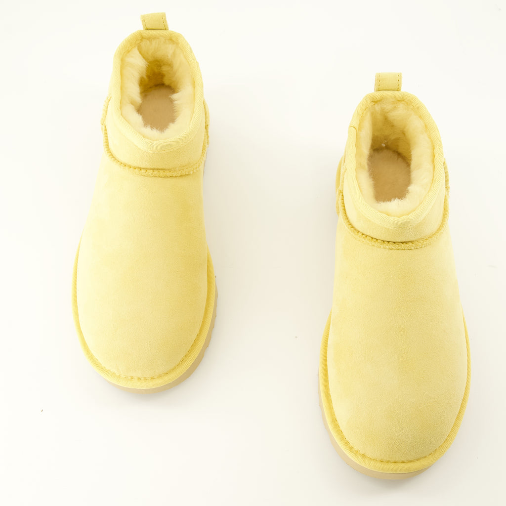 Bottines Klassische Ultra Mini Gelbe Stiefel Ugg Jaune Femme