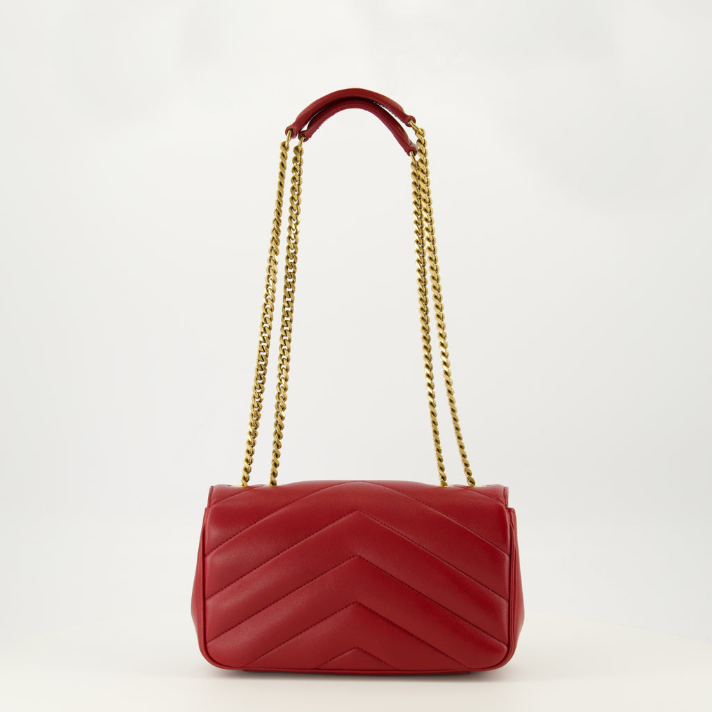 Imagen del bolso Loulou small rojo de la marca Saint Laurent para Mujer - Temporada Primavera-Verano 2026 - Vista Trasera