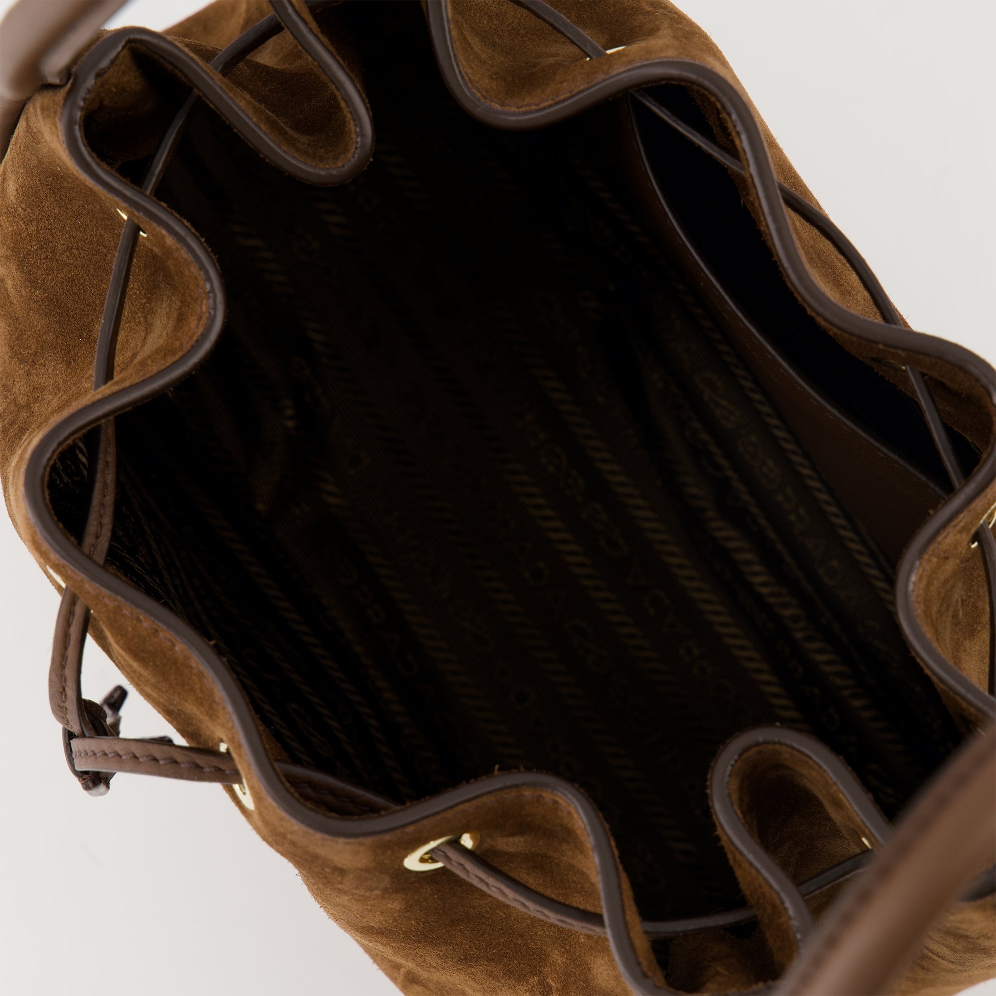 Image of the Mini Darling bucket bag from the Prada brand for Women - Fall-Winter 2025 - Detailed View 3