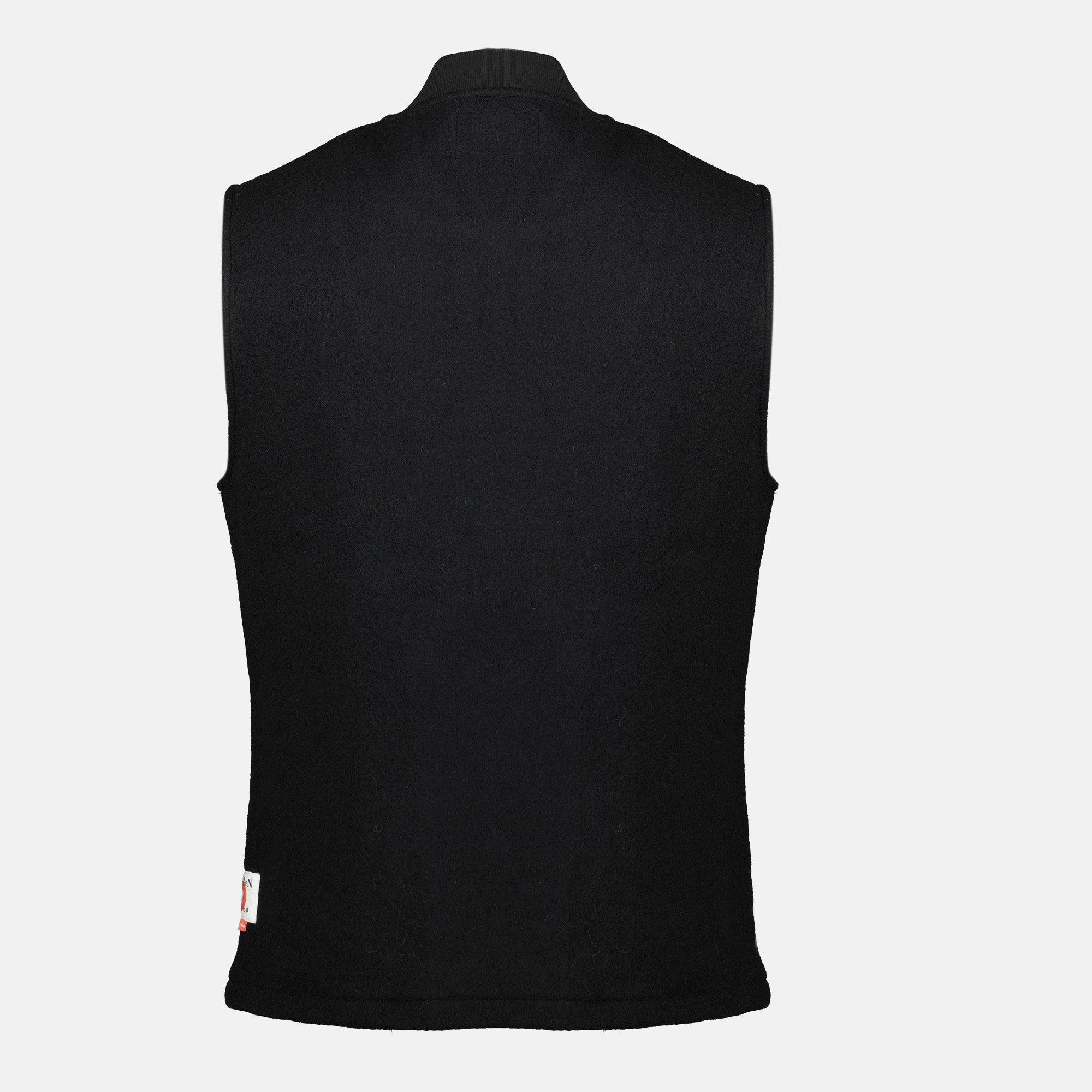 Image of the Mei sleeveless jacket from the brand Japan Rag for Men - Autumn-Winter 2025 - Back View