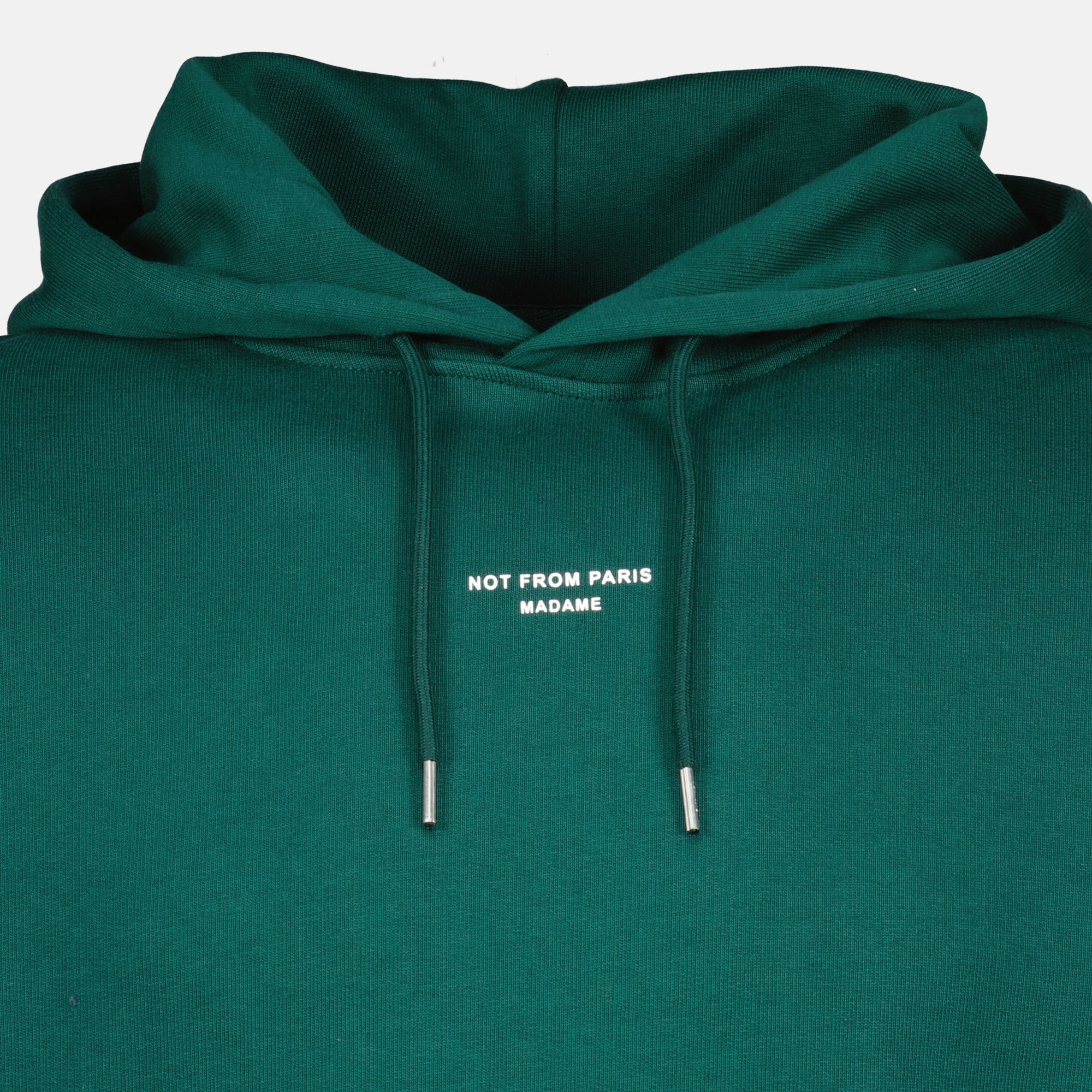 Bild des klassischen Slogan-Hoodies in Grün von Drole De Monsieur für Herren - Frühling-Sommer 2026 - Detaillierte Ansicht 1