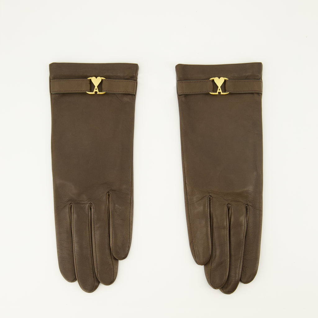 Image of the Ami PARIS brand women's leather gloves - Autumn-Winter 2025 season - Front View