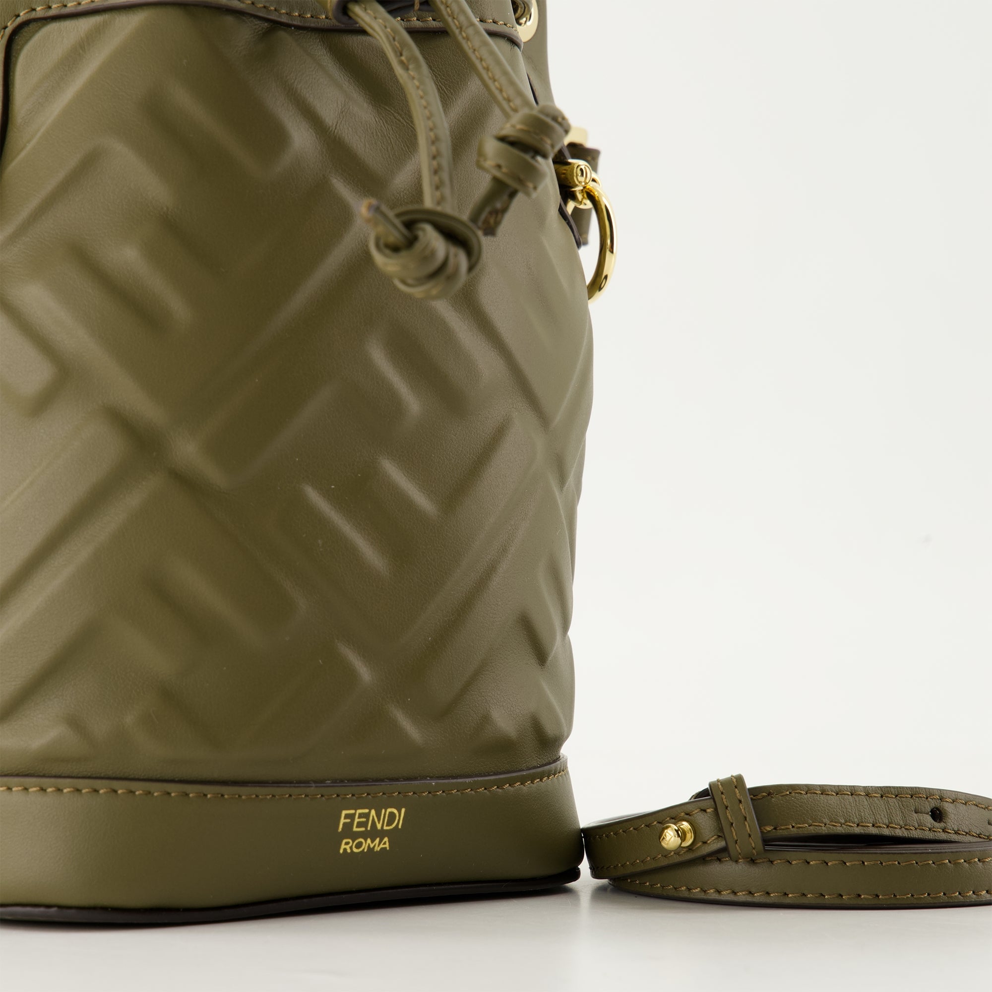 Sacs seau Sac seau Mon trésor mini Fendi Vert Femme