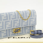 Sacs à main et épaule バゲットデニム FF ブルーチェーンウォレット Fendi Bleu Femme