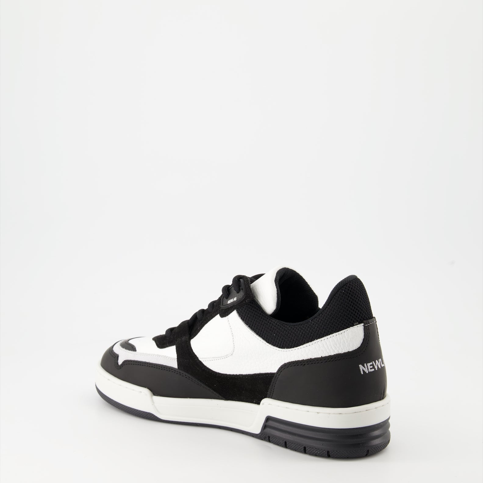 Sneaker Baskets NL12 New Lab Negro Unisexo