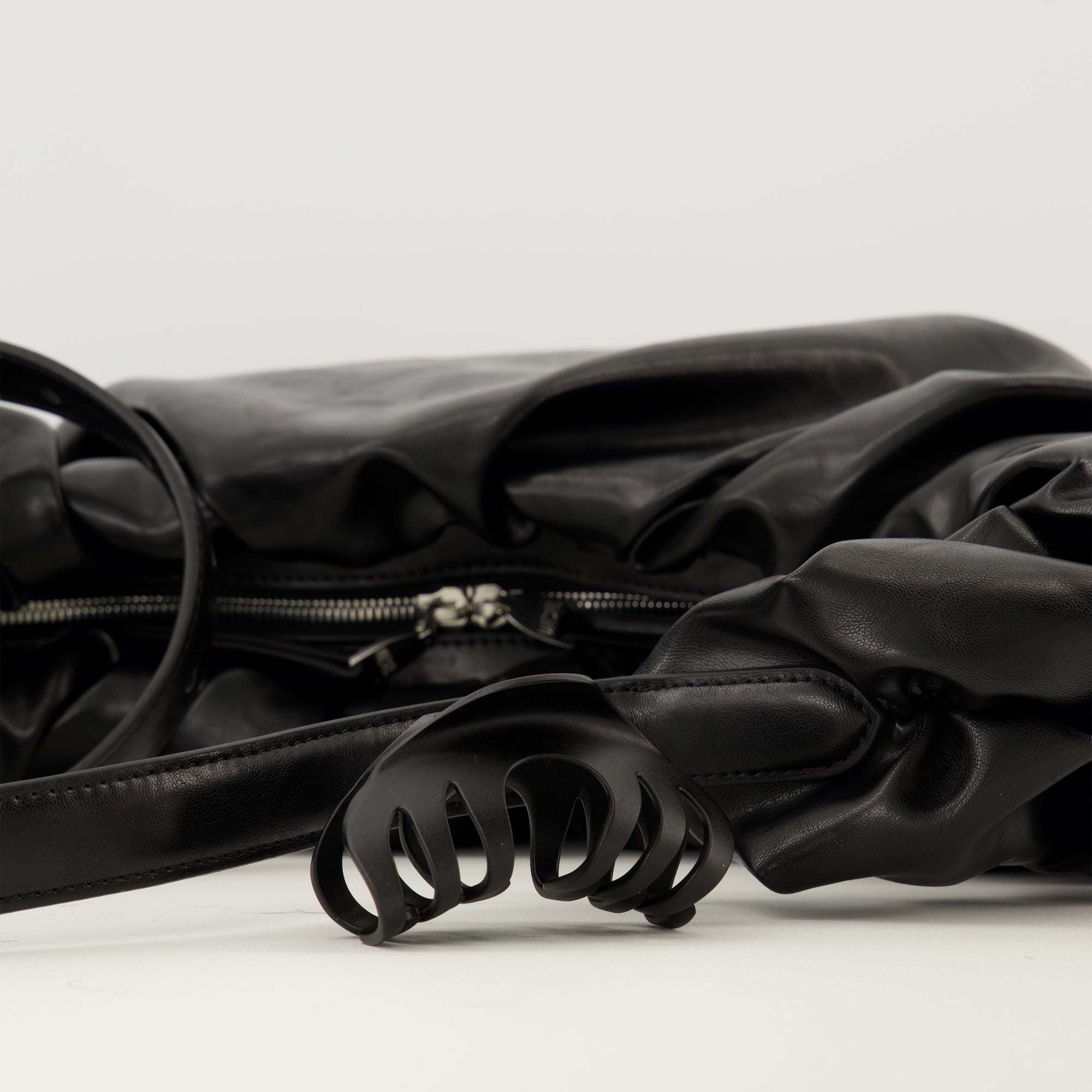 Image de l'article Sac Grab-D Hobo de la marque Diesel pour Femme - Saison Automne-Hiver 2025 - Vue détaillée_3