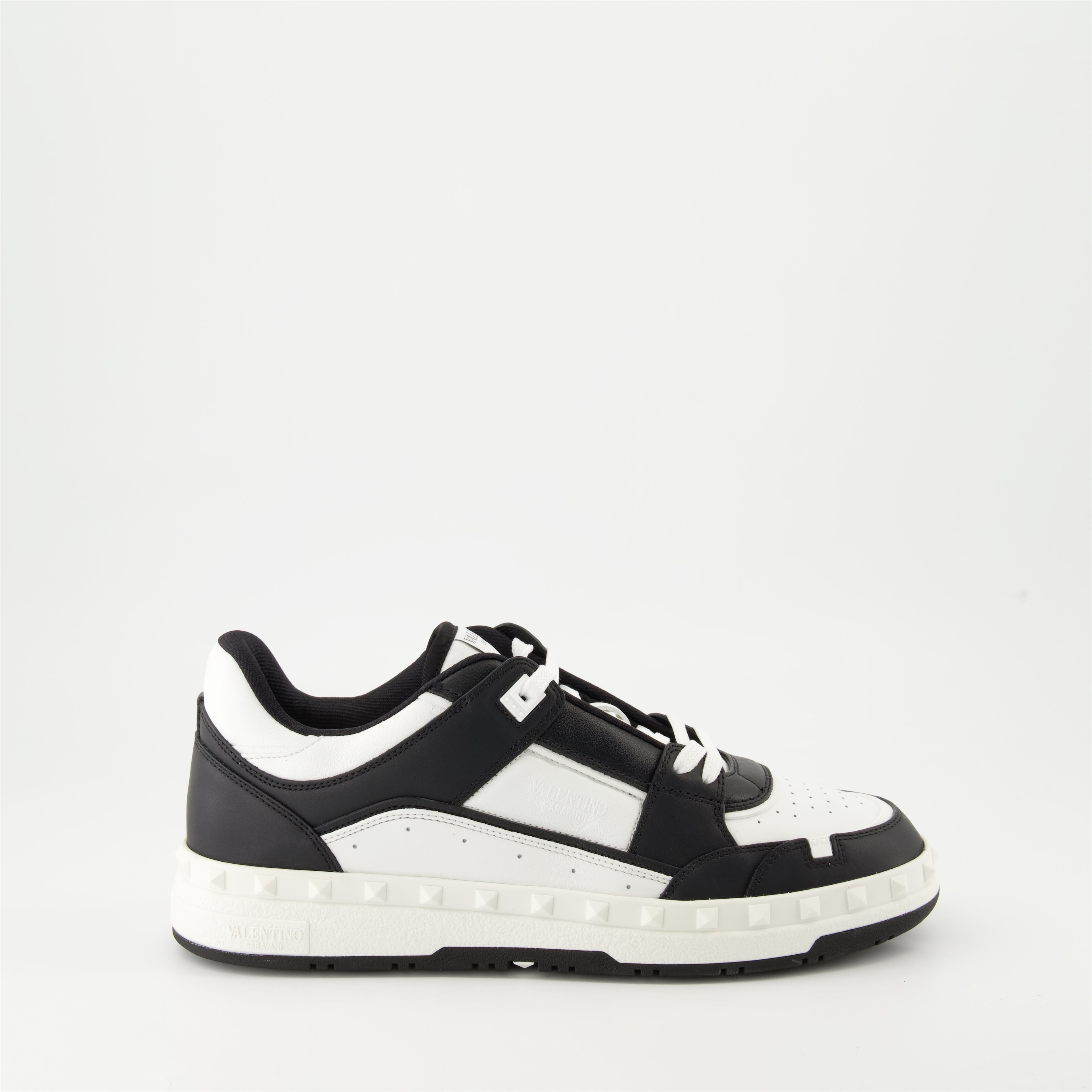 Sneakers Baskets Freedots Valentino Garavani Black Homme